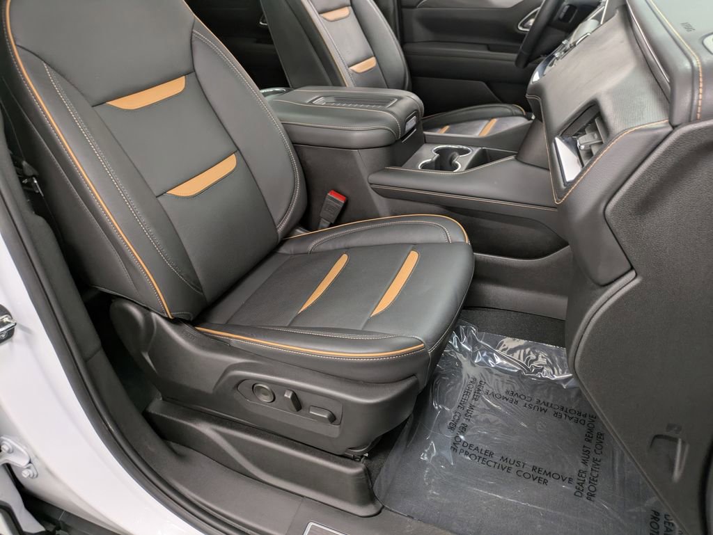 Used 2024 GMC Yukon AT4 w/ AT4 Premium Plus Package image 31