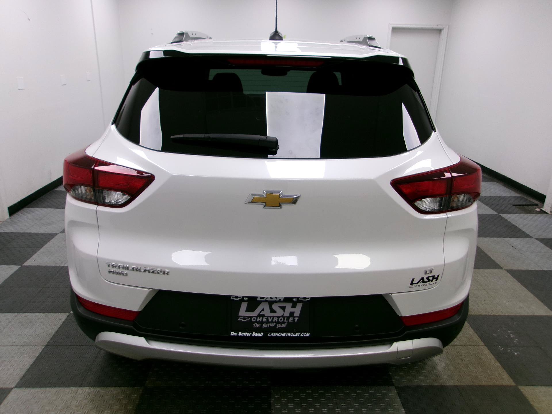 Used 2024 Chevrolet TrailBlazer LT w/ Convenience Package AWD/4WD image 12