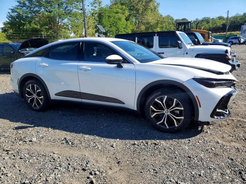 Used 2023 Toyota Crown XLE