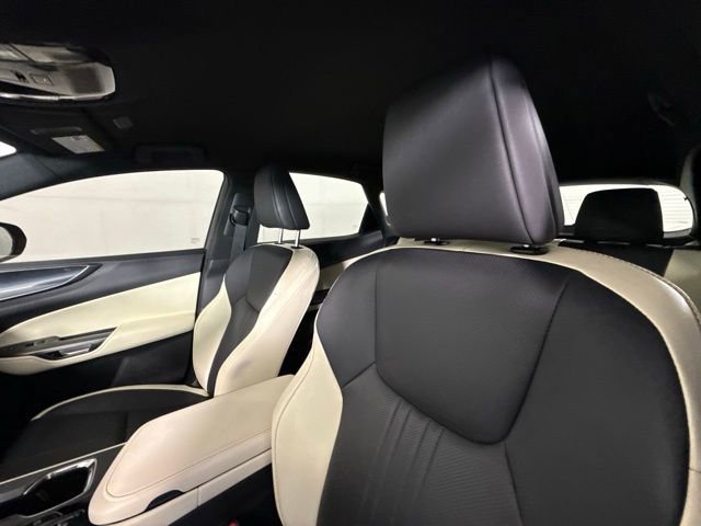 Used 2024 Lexus NX 250 FWD w/ Towing Package (2000 Lbs) image 5