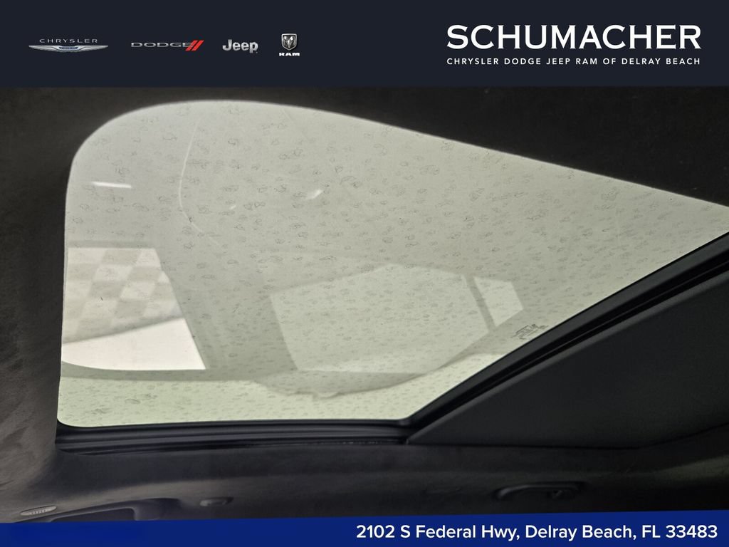 New 2025 Jeep Grand Cherokee L Summit AWD/4WD image 10