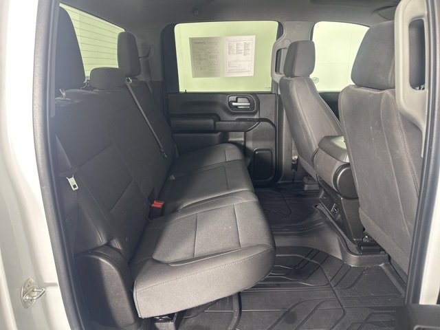 Used 2022 Chevrolet Silverado 2500 Custom w/ Custom Value Package image 9