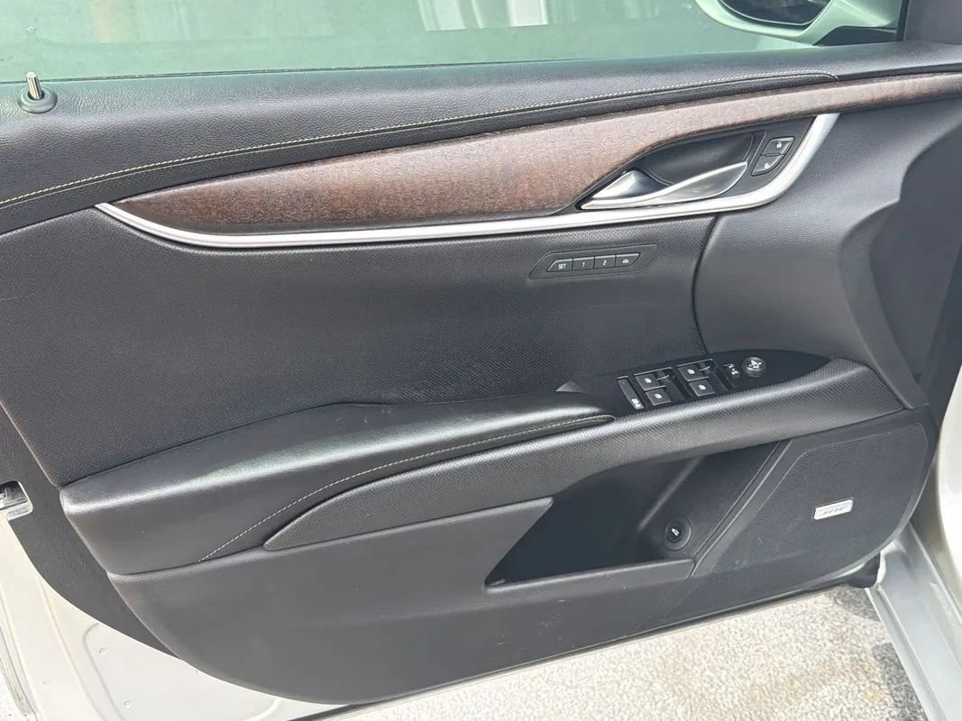 Used 2018 Cadillac XTS Luxury FWD image 48