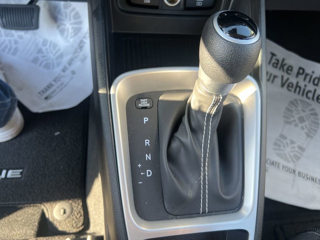 Used 2026 Hyundai Venue SE image 18