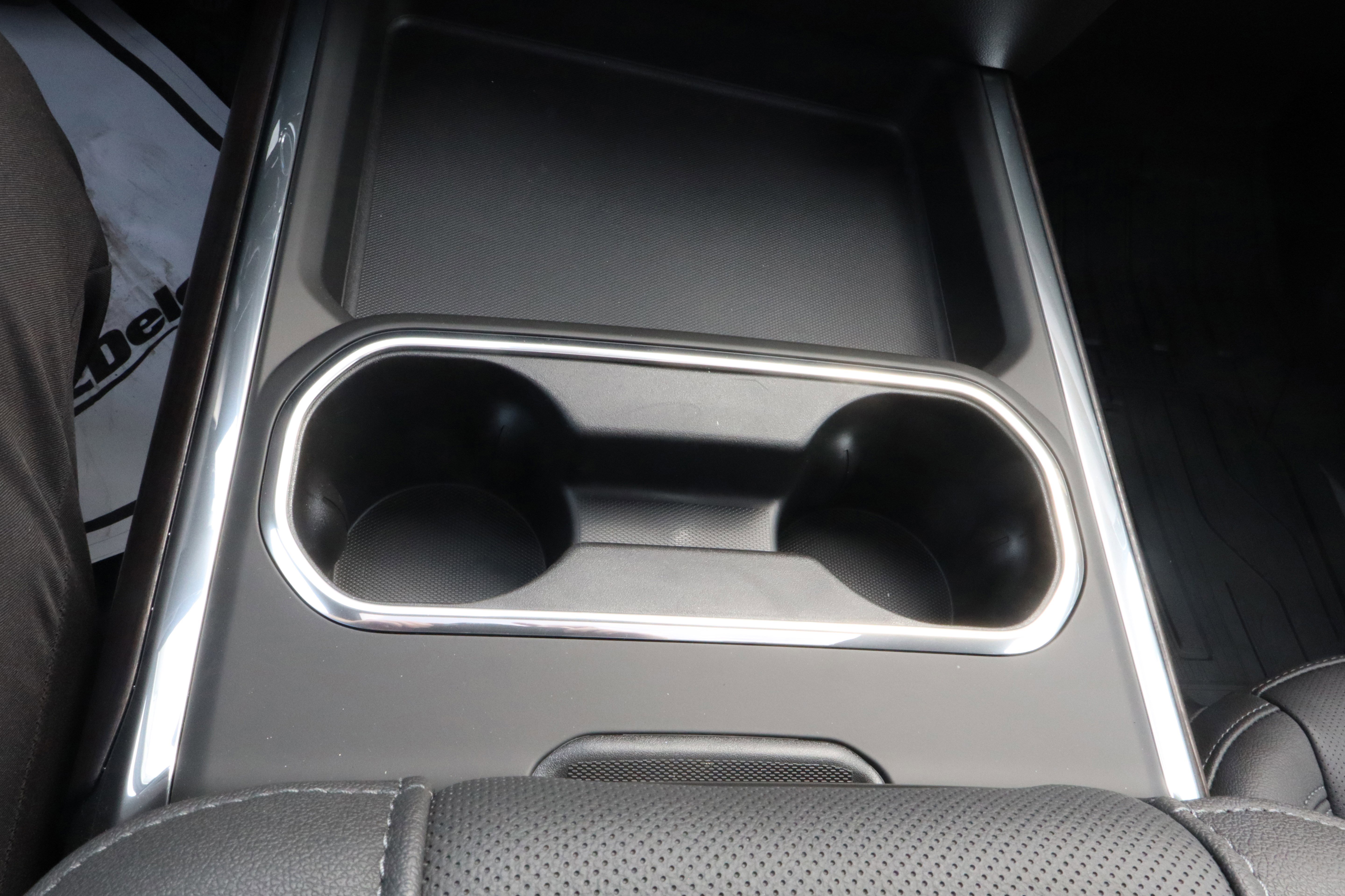 New 2025 GMC Sierra 3500 SLT w/ SLT Premium Package image 15