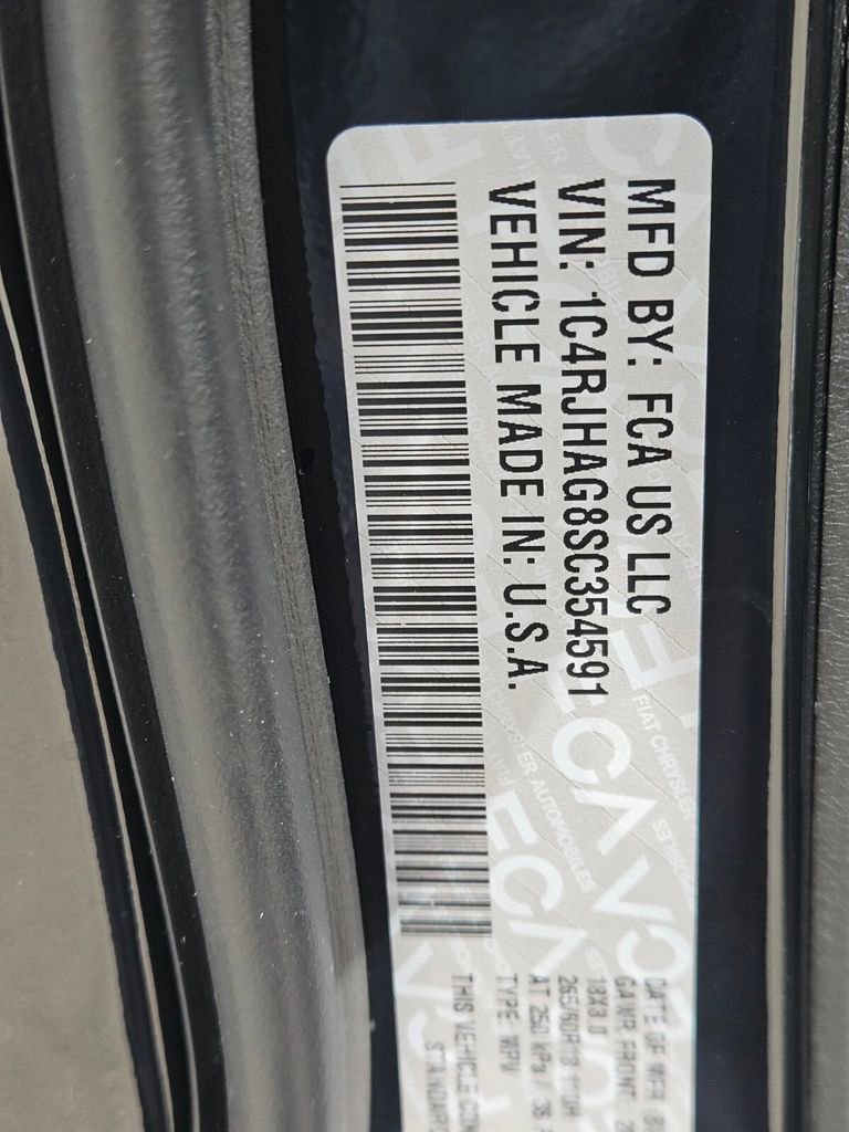 New 2025 Jeep Grand Cherokee Laredo X w/ Luxury Tech Group I image 29