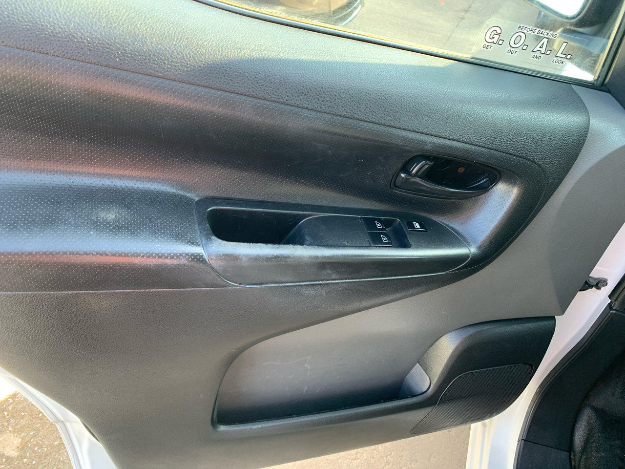 Used 2015 Chevrolet City Express LS image 9