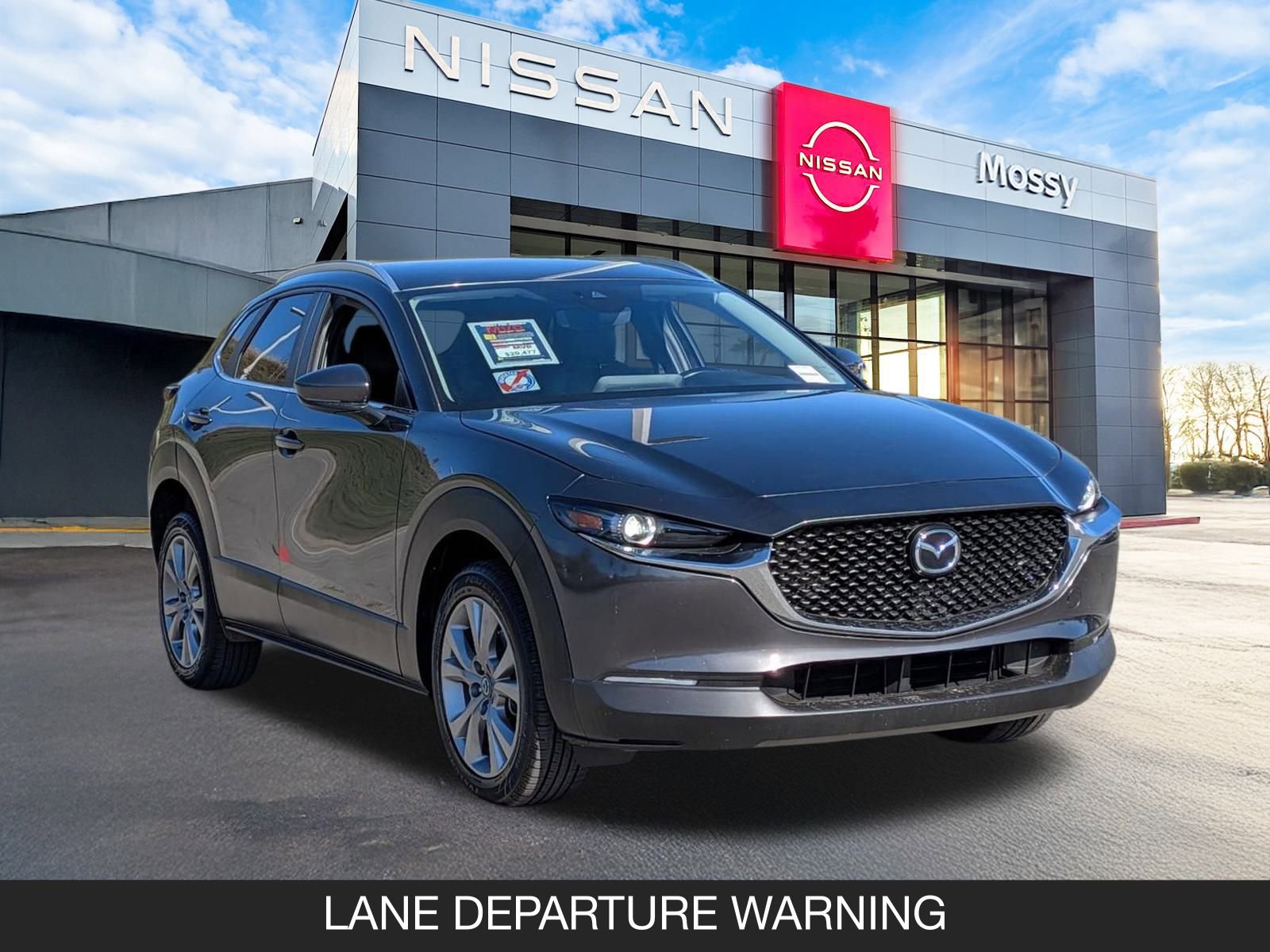 Used 2023 MAZDA CX-30 AWD 2.5 S w/ Select Package image 2