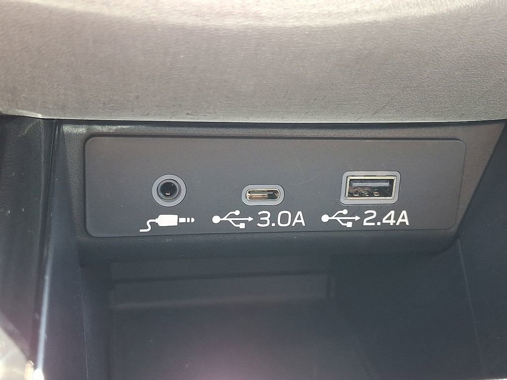 Used 2025 Subaru Outback Onyx Edition AWD/4WD image 23