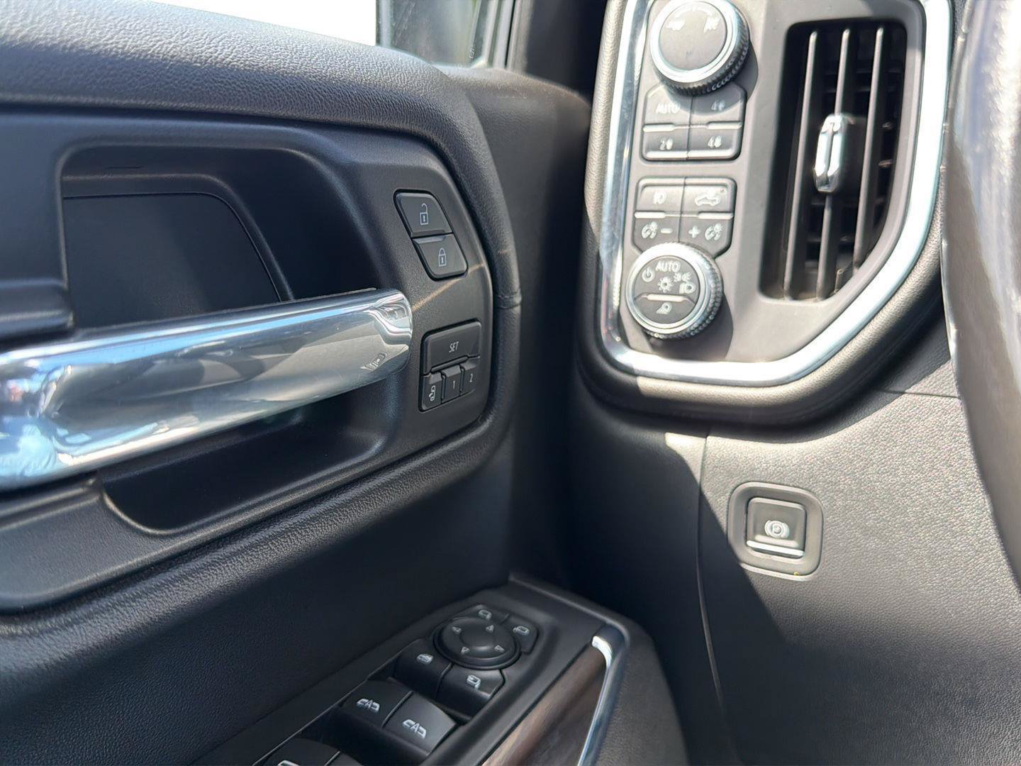 Certified 2019 GMC Sierra 1500 SLT w/ SLT Premium Plus Package AWD/4WD image 32
