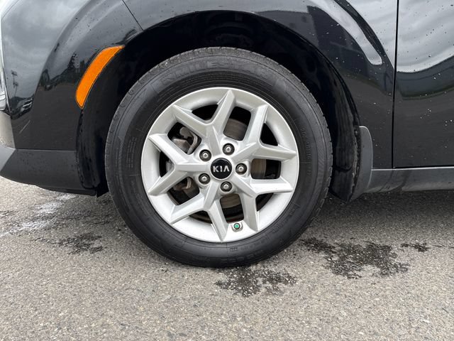 Used 2020 Kia Soul S FWD image 28