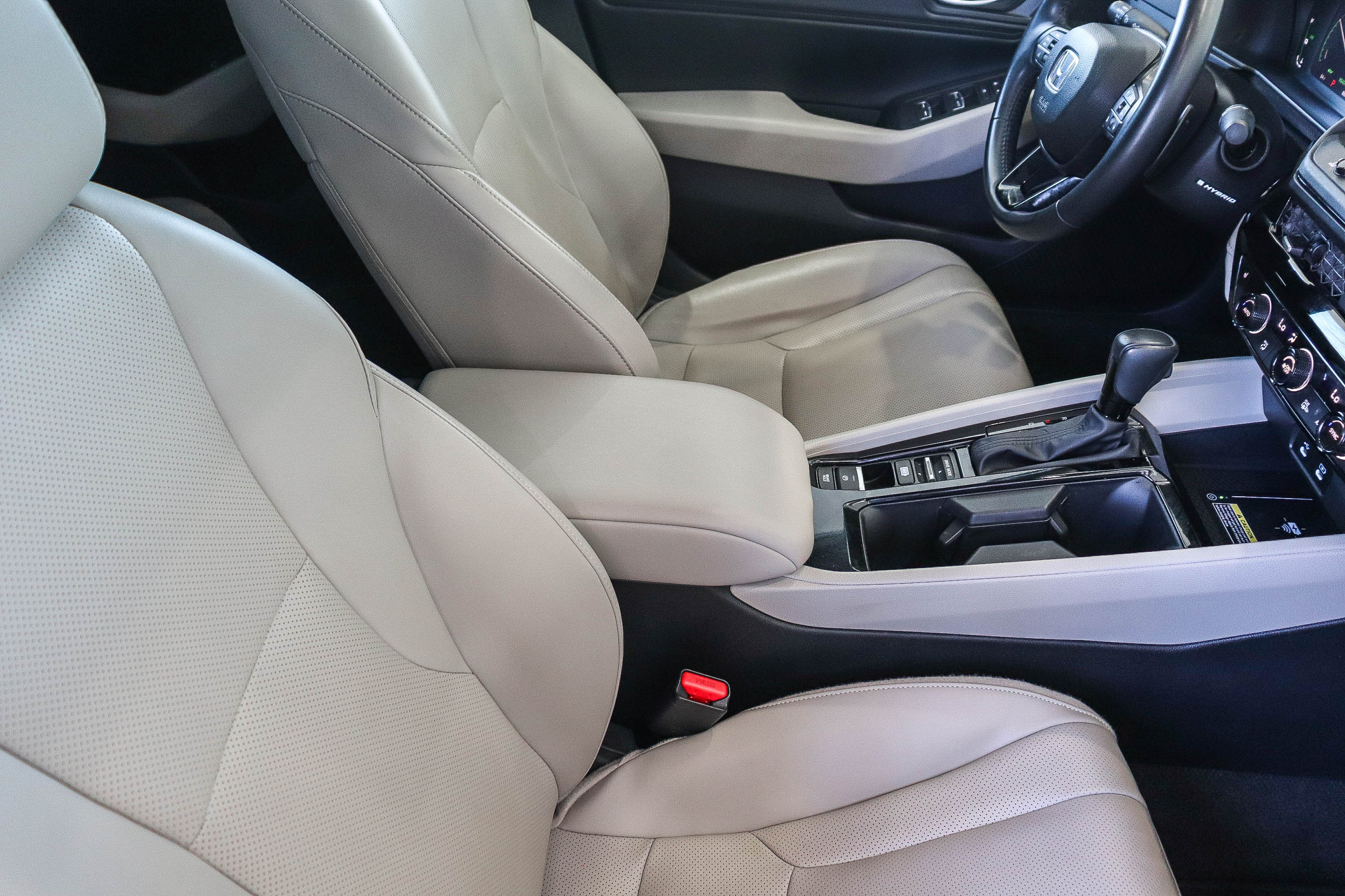 Certified 2025 Honda Accord EX-L image 19