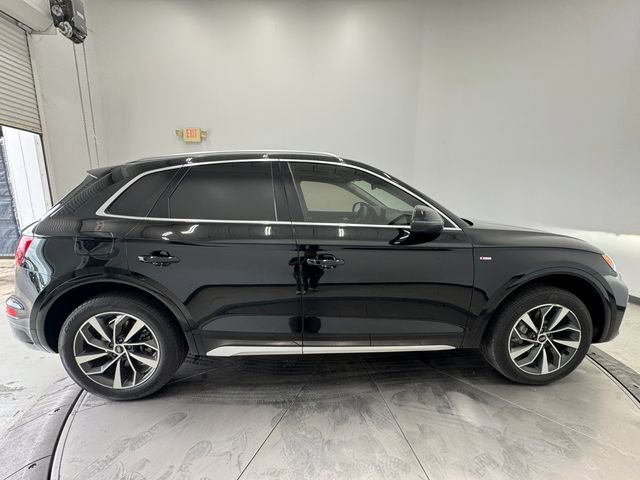 Used 2023 Audi Q5 2.0T Premium Plus w/ Premium Plus Package AWD/4WD image 14