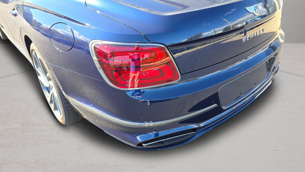 New 2025 Bentley Flying Spur Plug-In Hybrid AWD/4WD image 12