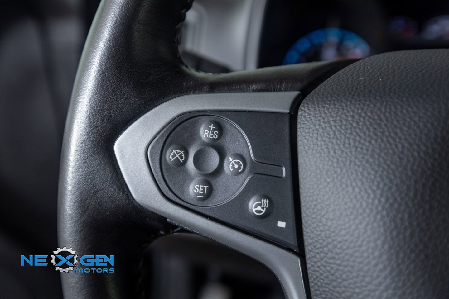 Used 2020 Chevrolet Colorado ZR2 w/ ZR2 Midnight Special Edition image 14