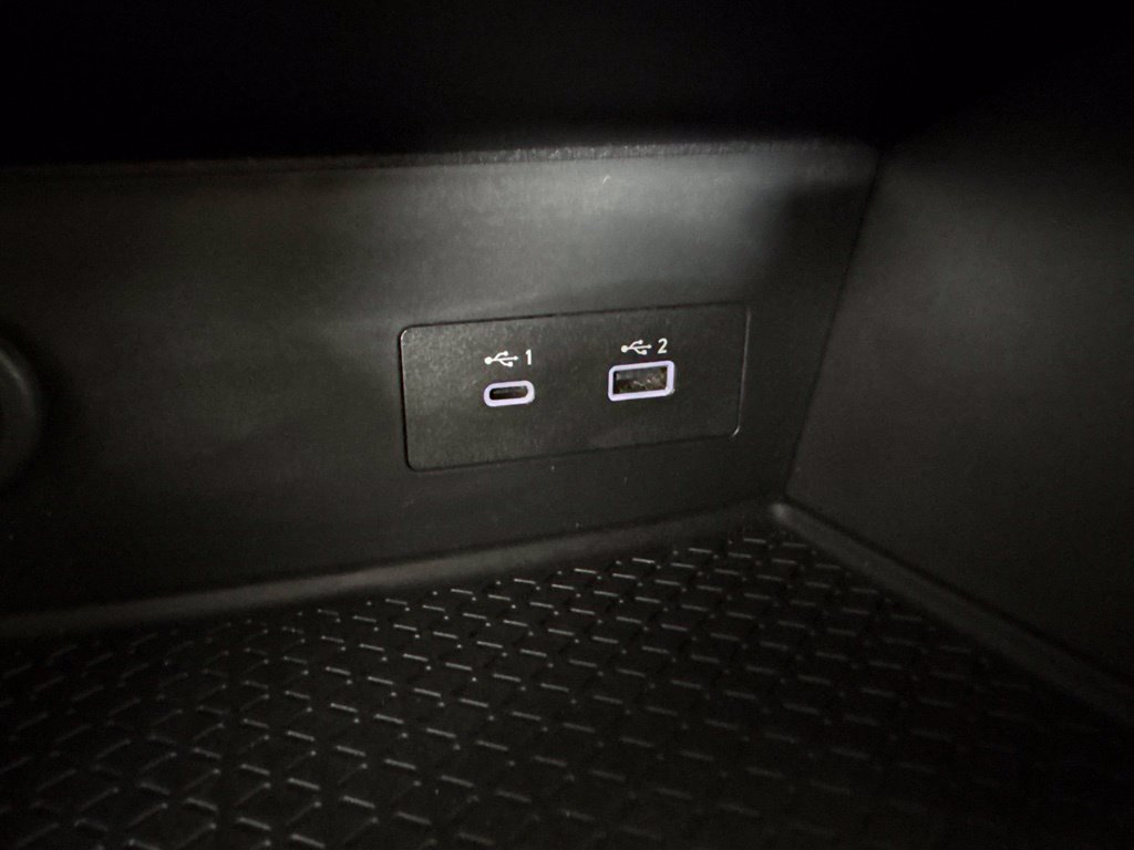 Used 2024 Nissan Pathfinder SV FWD image 32