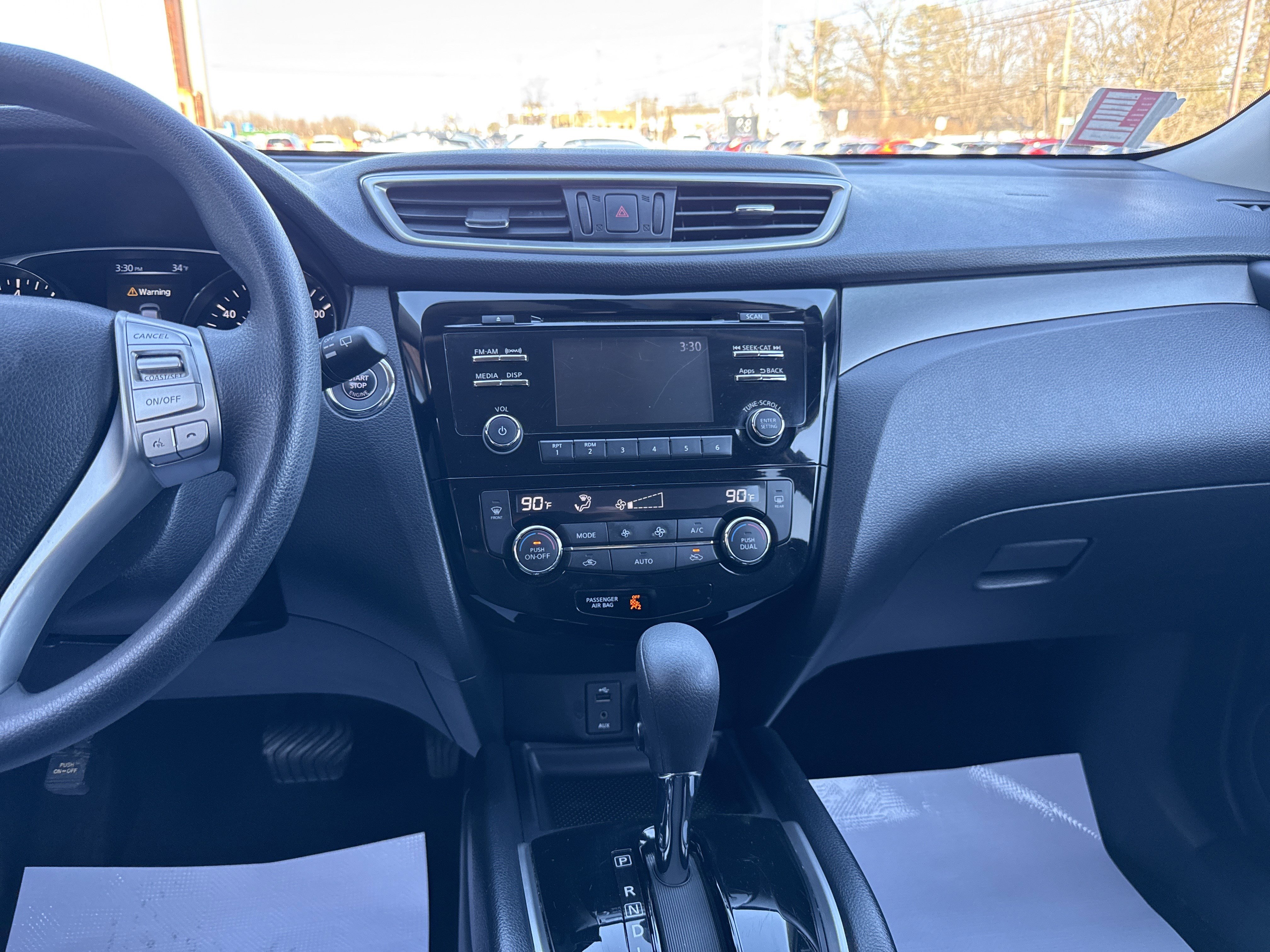 Used 2016 Nissan Rogue SV image 24