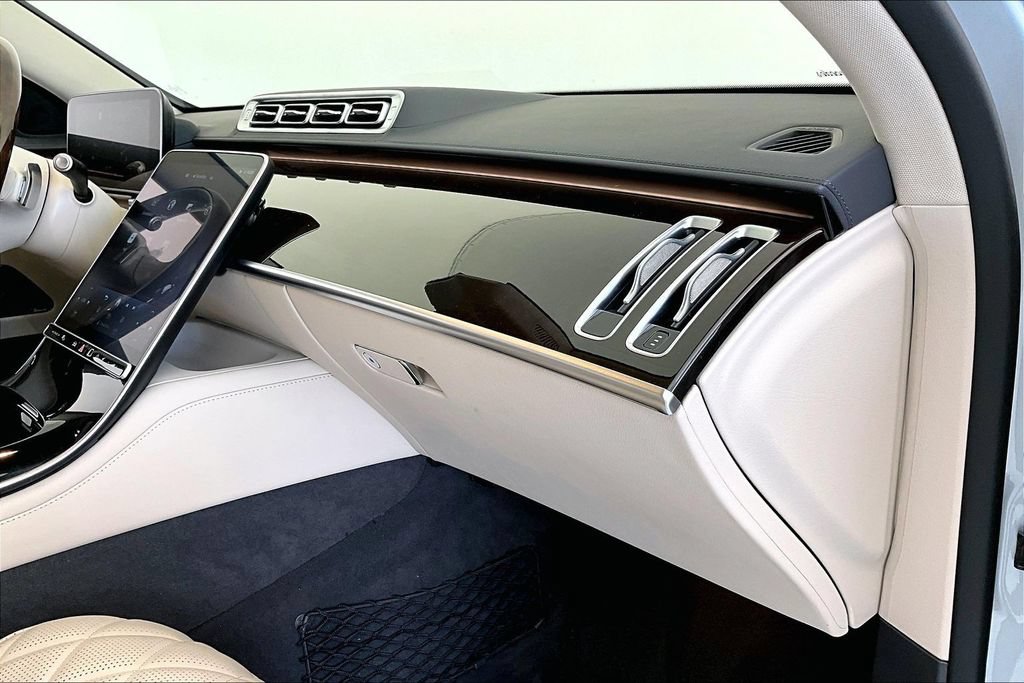 Used 2024 Mercedes-Benz S 580 4MATIC Sedan w/ Warmth & Comfort Package image 20
