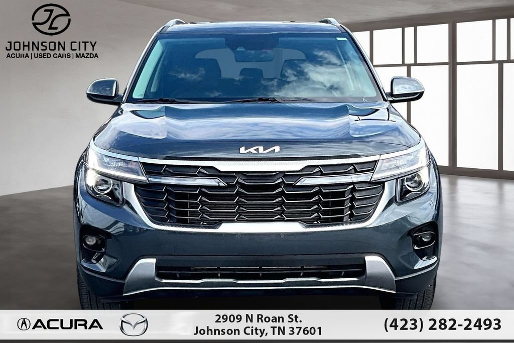 Used 2024 Kia Seltos EX AWD/4WD image 3