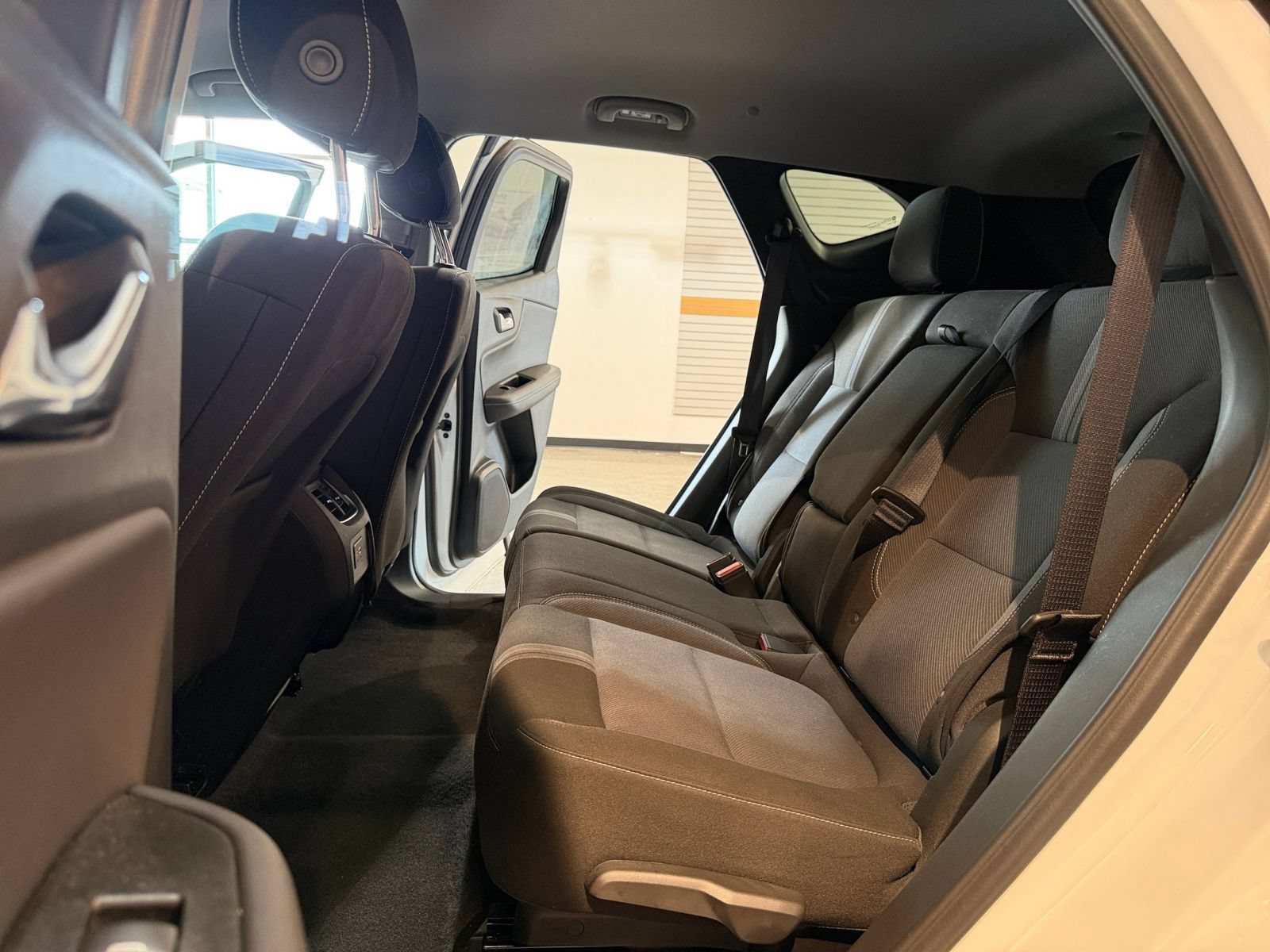 Used 2025 Chevrolet Blazer LT FWD image 25