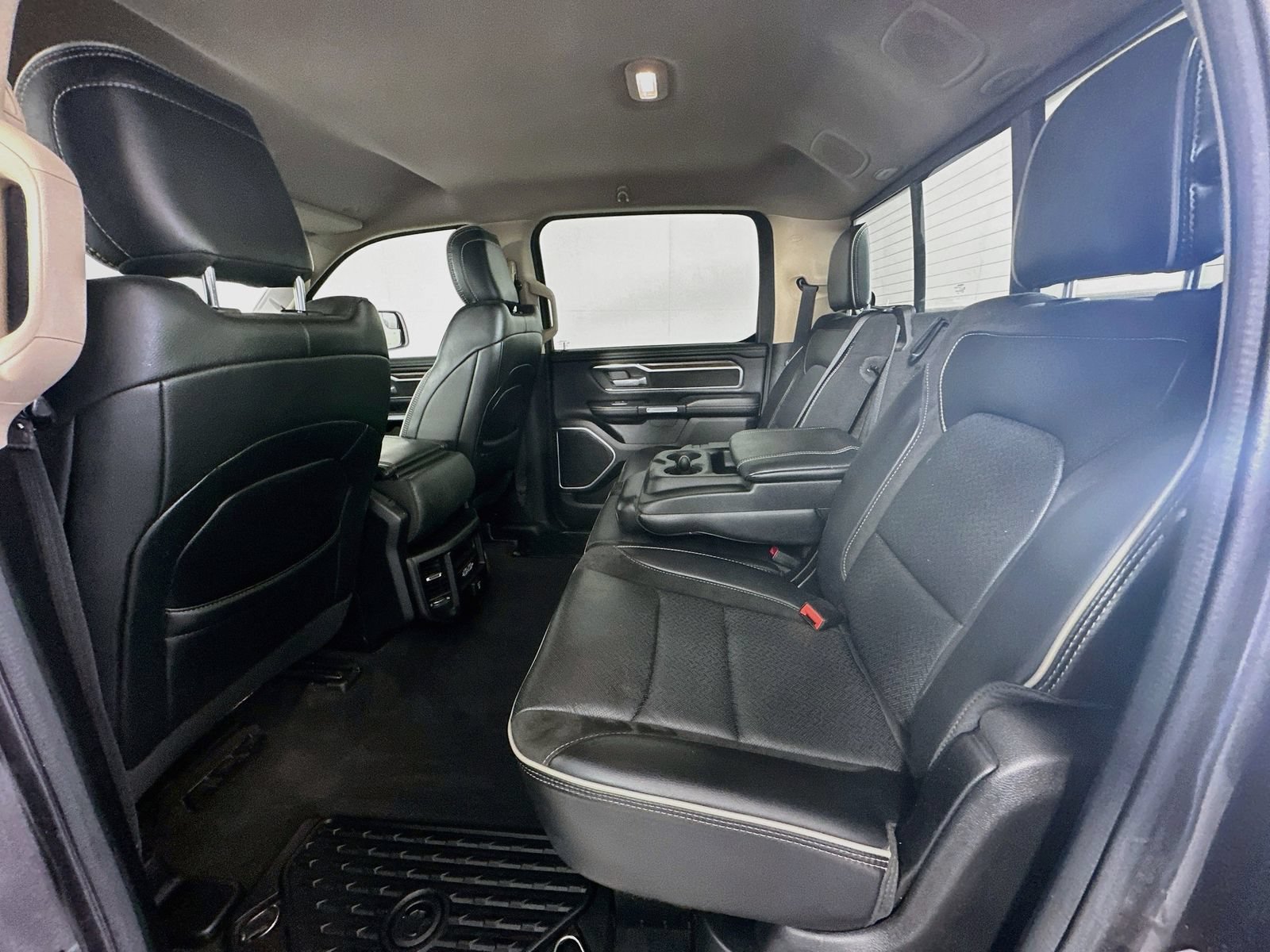 Used 2020 RAM 1500 Laramie AWD/4WD image 23