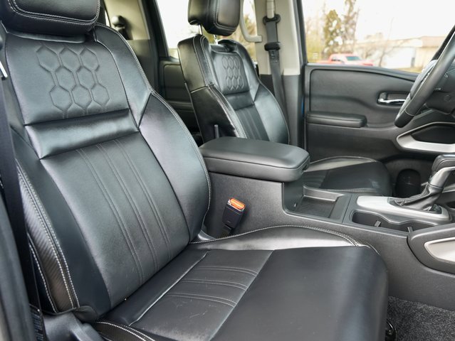 Used 2024 Nissan Frontier SL w/ Technology Package image 9