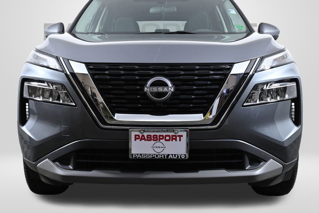 Certified 2023 Nissan Rogue SV image 2