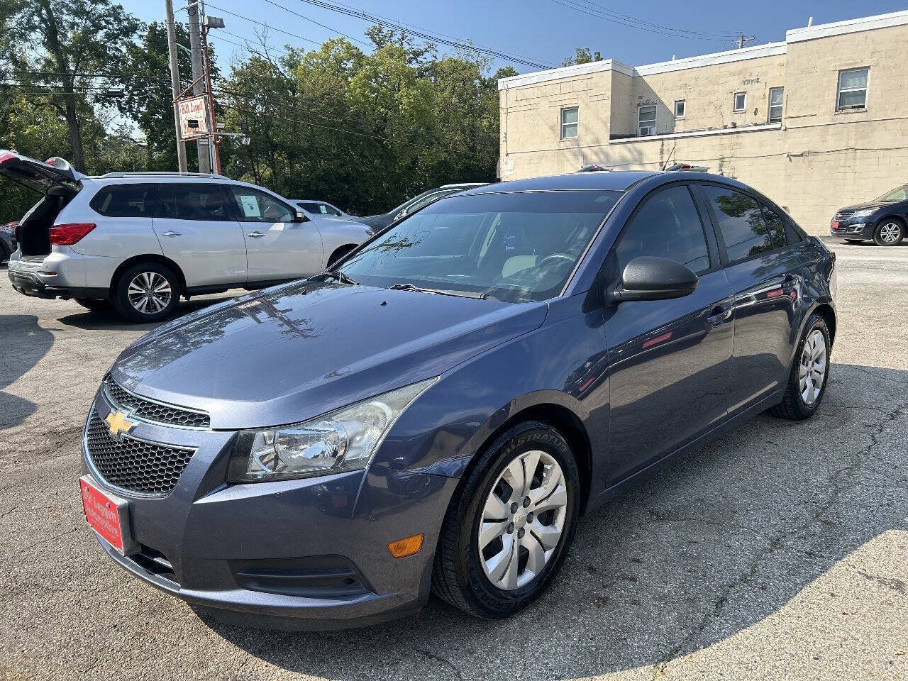 Used 2013 Chevrolet Cruze LS FWD image 2