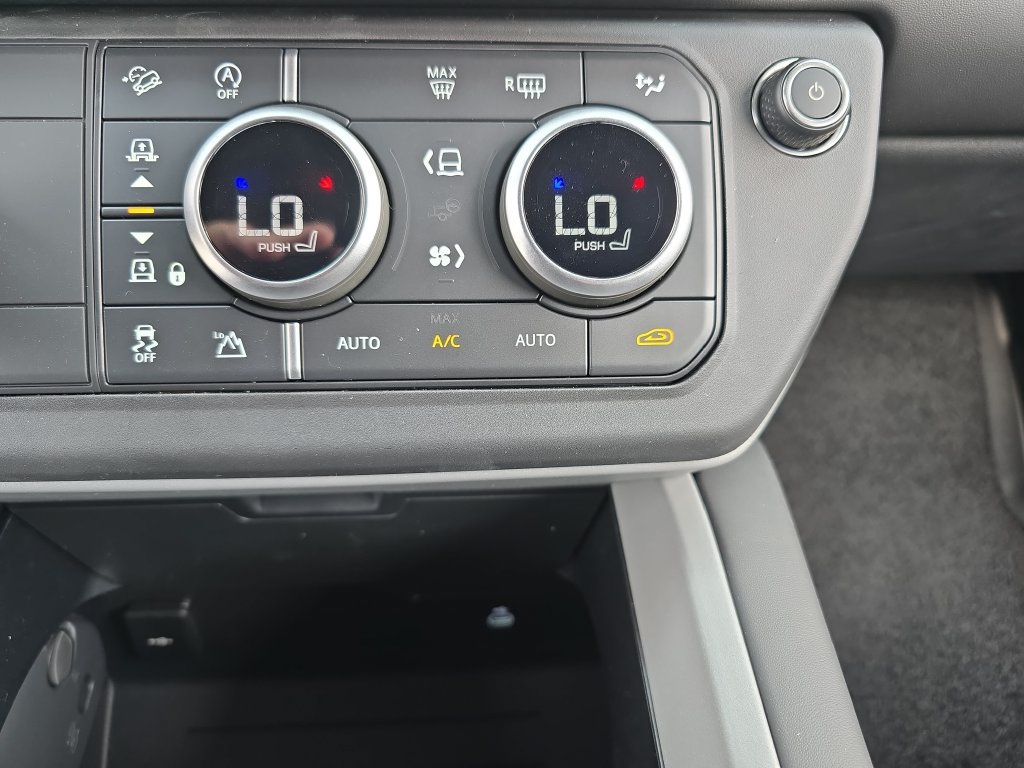 New 2026 Land Rover Defender 110 X AWD/4WD image 24