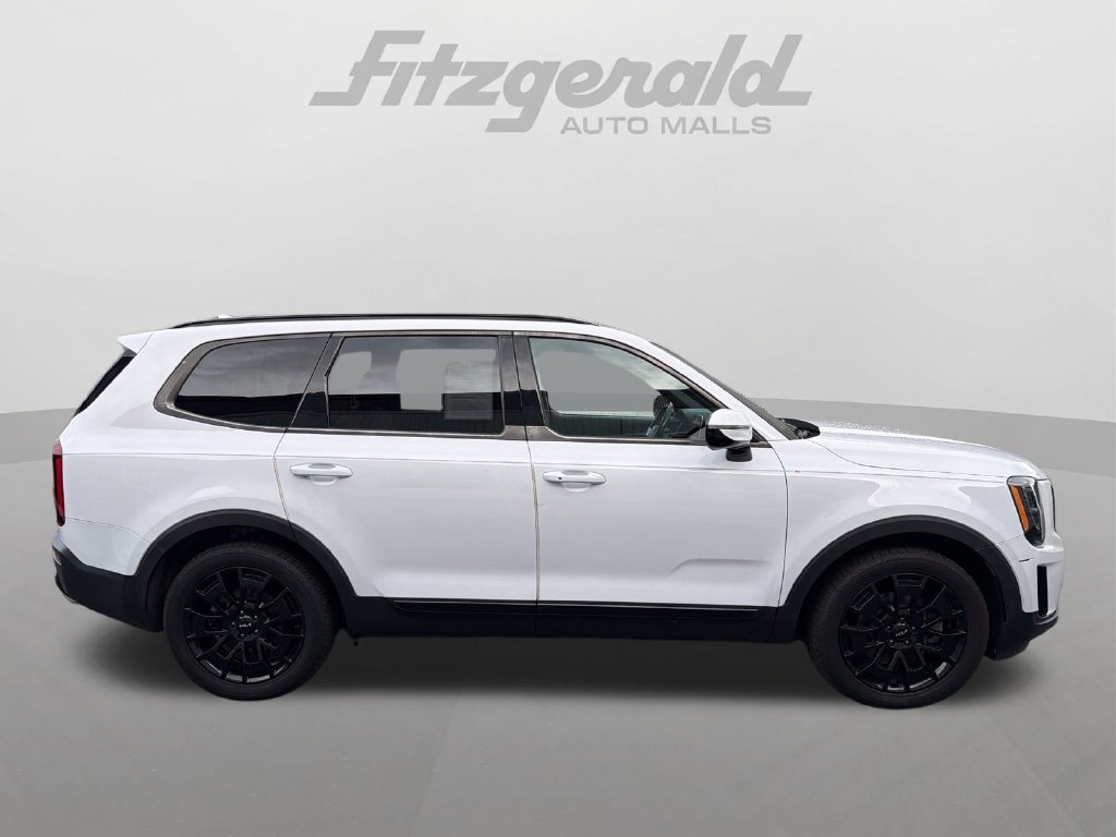 Used 2022 Kia Telluride SX w/ Nightfall Edition Package AWD/4WD image 8