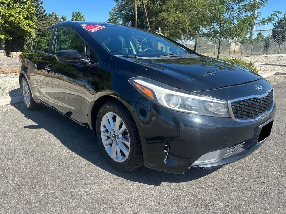 Used 2017 Kia Forte LX FWD image 2