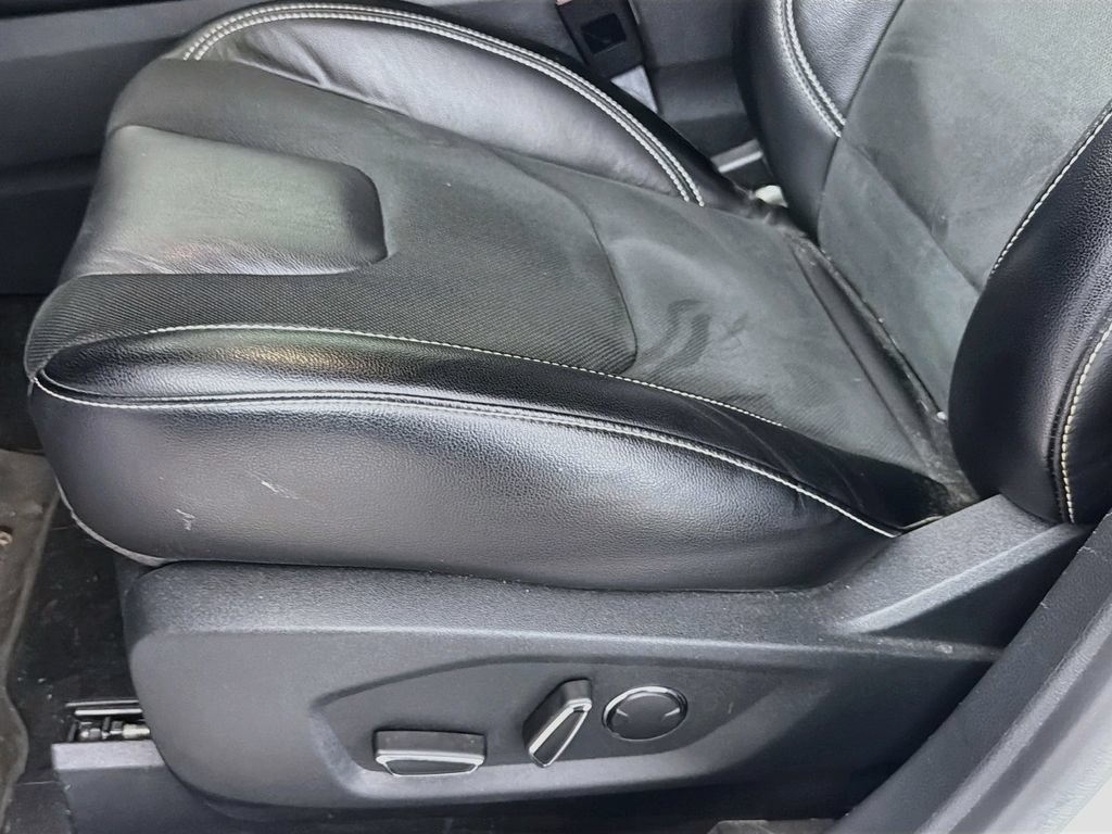 Used 2019 Ford Edge ST w/ Equipment Group 401A AWD/4WD image 25