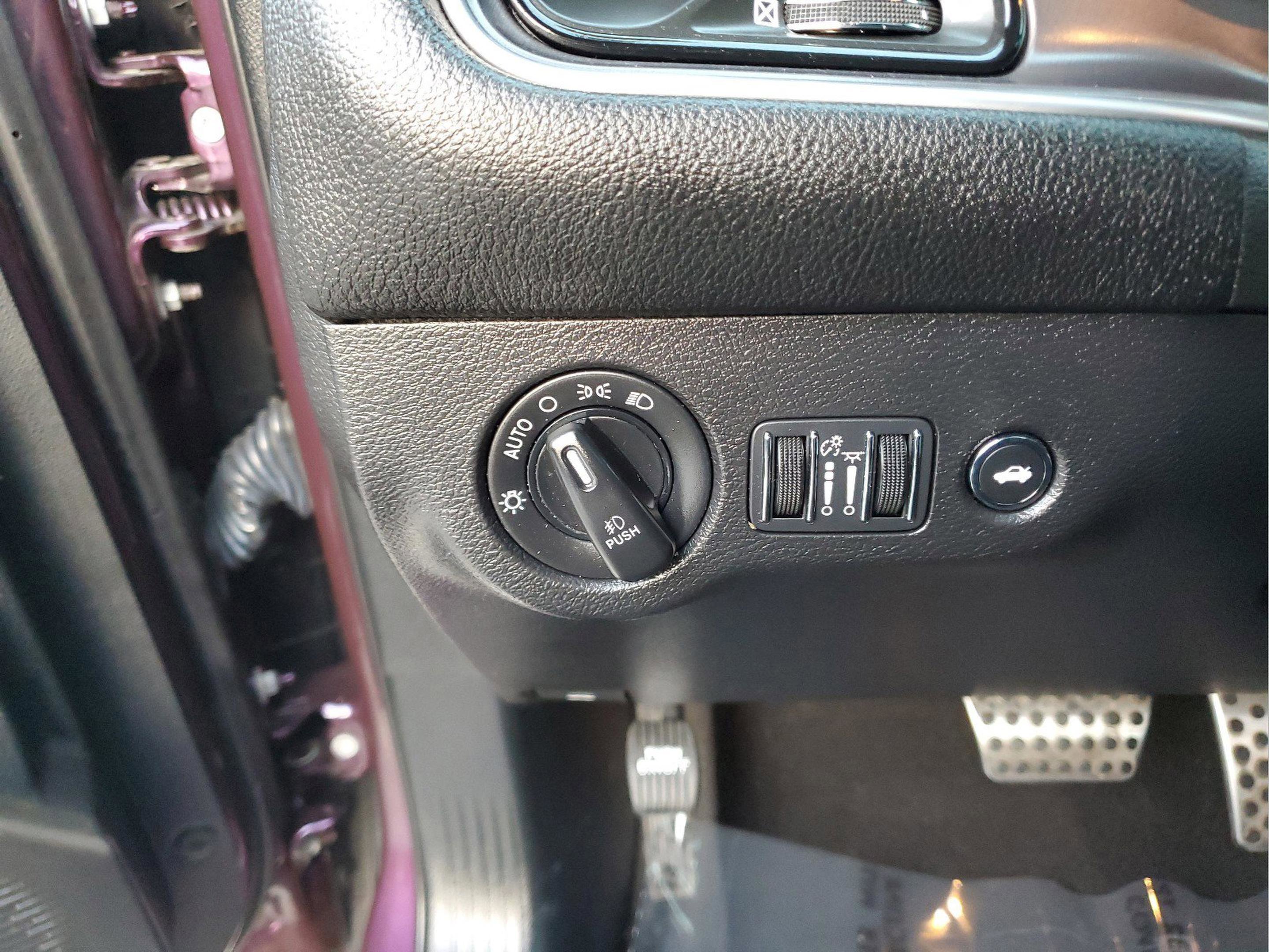 Certified 2020 Dodge Challenger R/T image 29