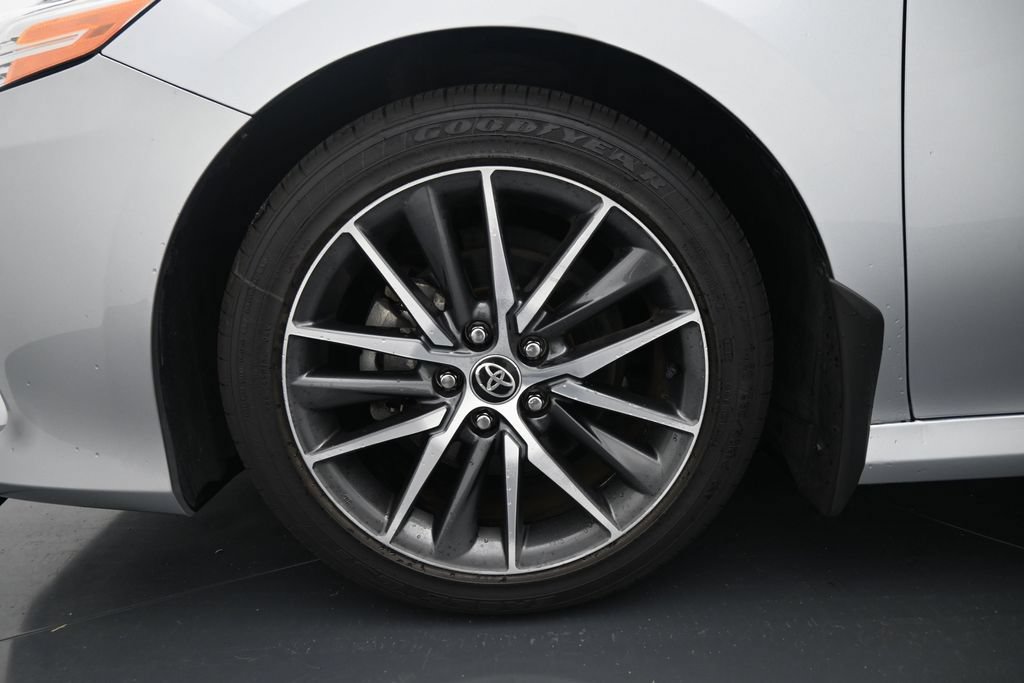 Used 2022 Toyota Camry XLE FWD image 14