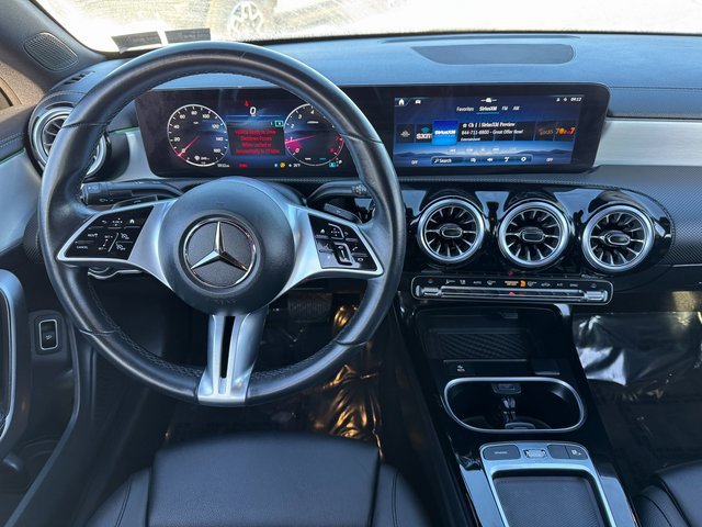 Used 2025 Mercedes-Benz CLA 250 4MATIC image 4