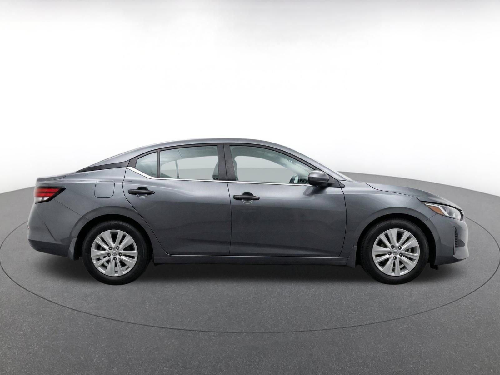 Used 2025 Nissan Sentra S FWD image 9