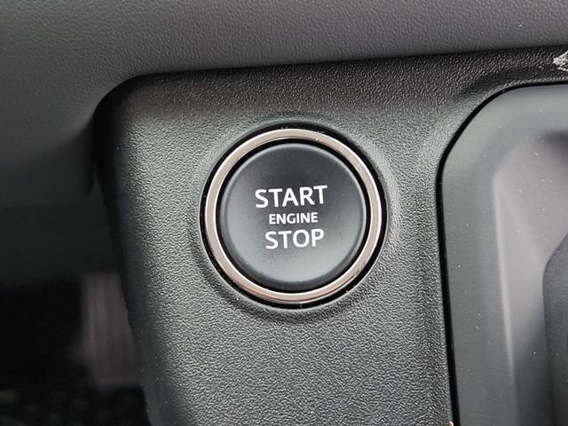 Used 2025 Land Rover Defender 110 X-Dynamic SE image 19