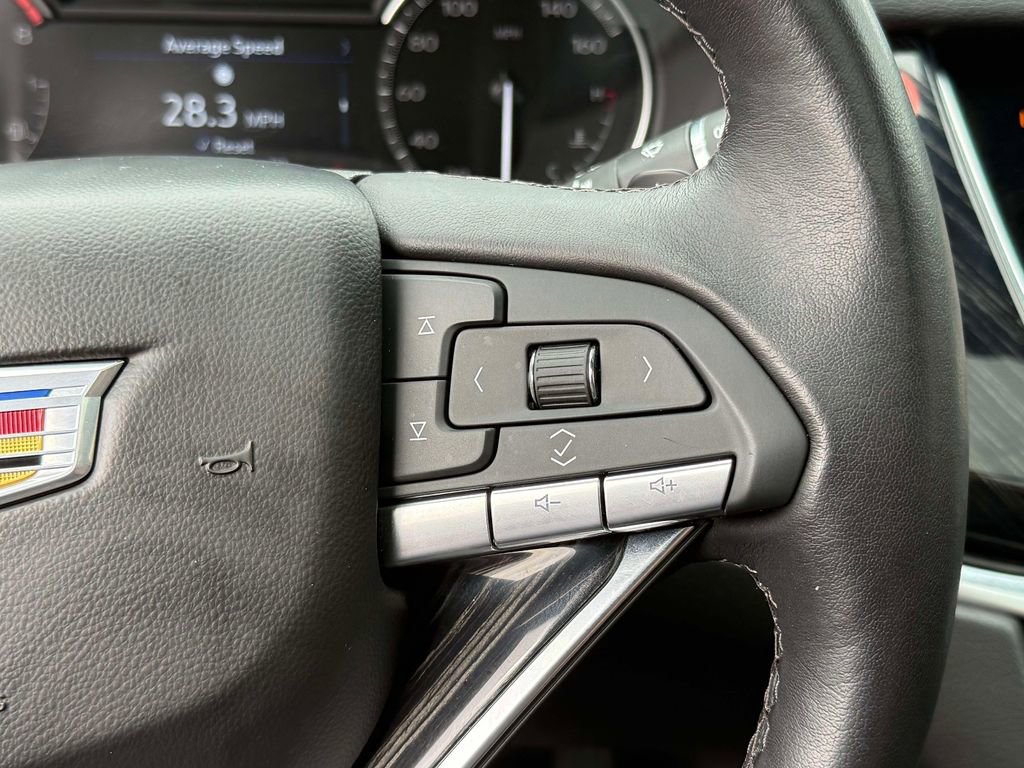 Used 2025 Cadillac XT6 Premium Luxury image 33