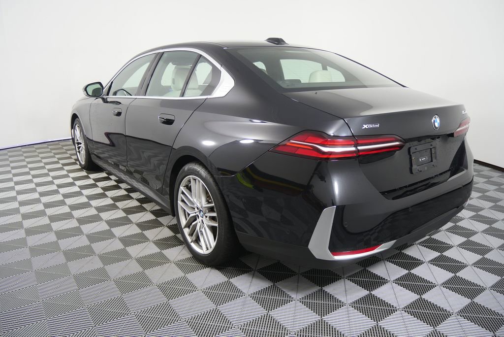 Certified 2024 BMW 540i xDrive w/ Premium Package image 5
