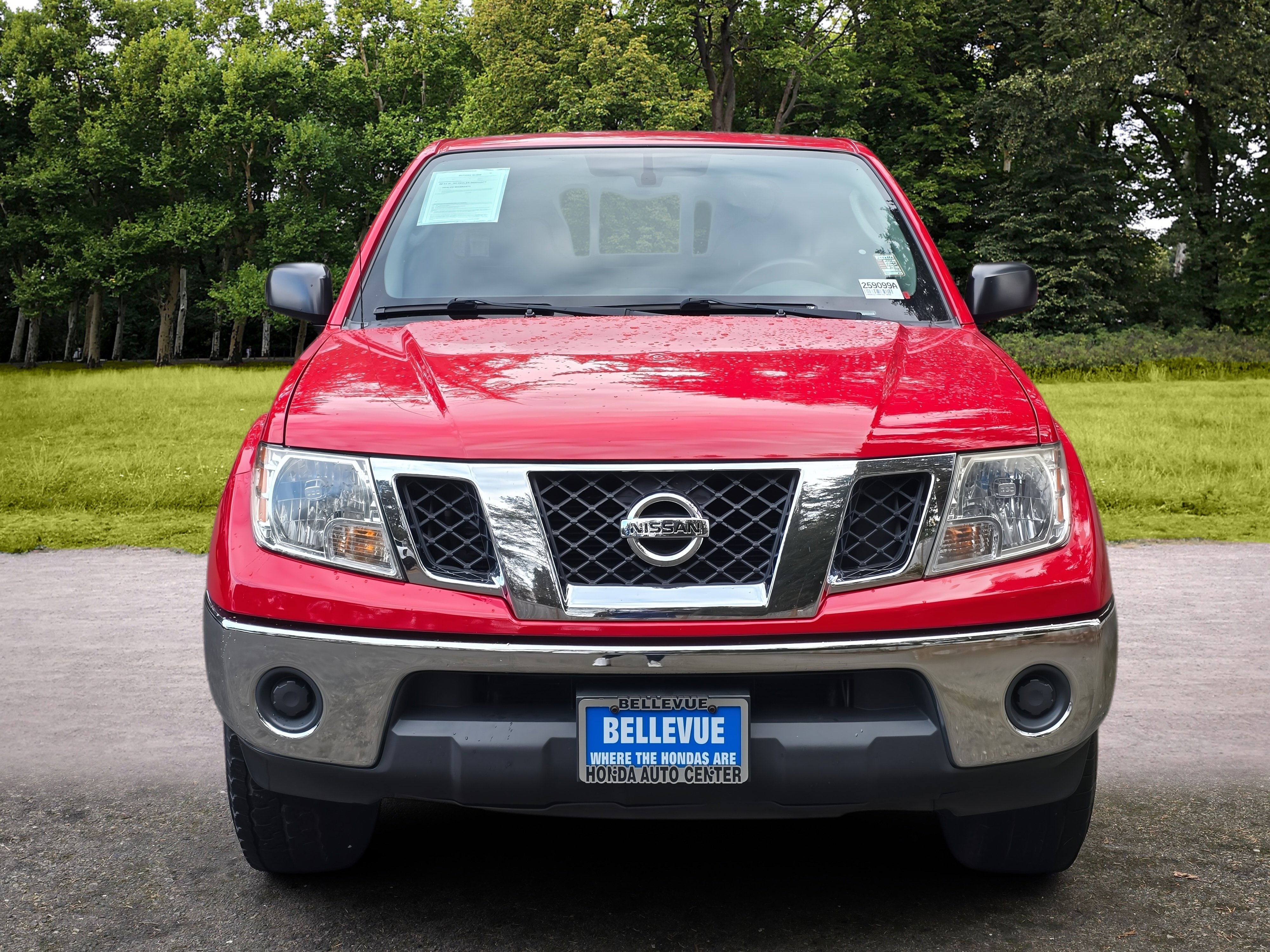 Used 2011 Nissan Frontier SV image 8