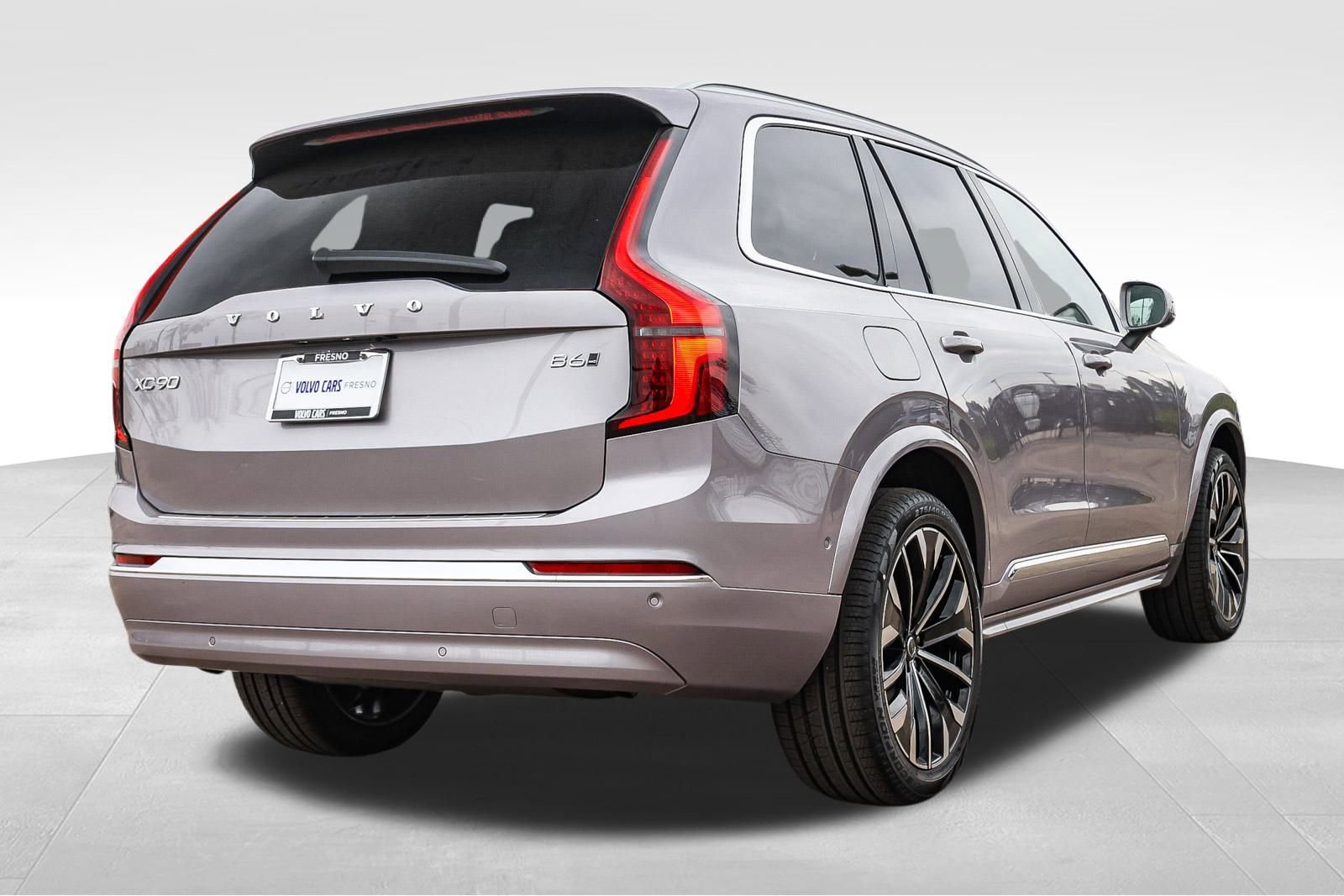 New 2026 Volvo XC90 B6 Plus w/ Protection Package AWD/4WD image 5