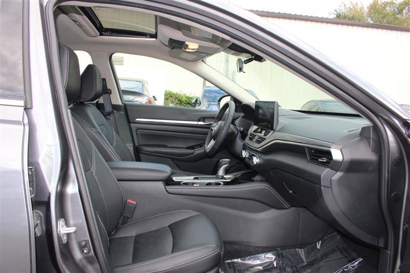 Used 2023 Nissan Altima 2.5 SL image 13