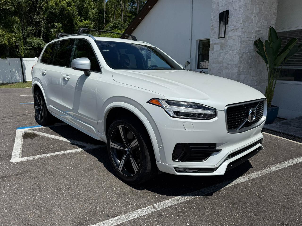 Used 2016 Volvo XC90 T6 R-Design w/ Protection Package Plus AWD/4WD image 14