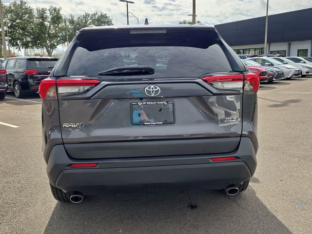Used 2021 Toyota RAV4 XLE Premium image 7