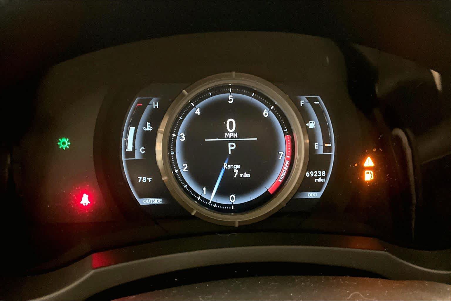 Used 2015 Lexus IS 350 w/ F-Sport Package RWD image 24