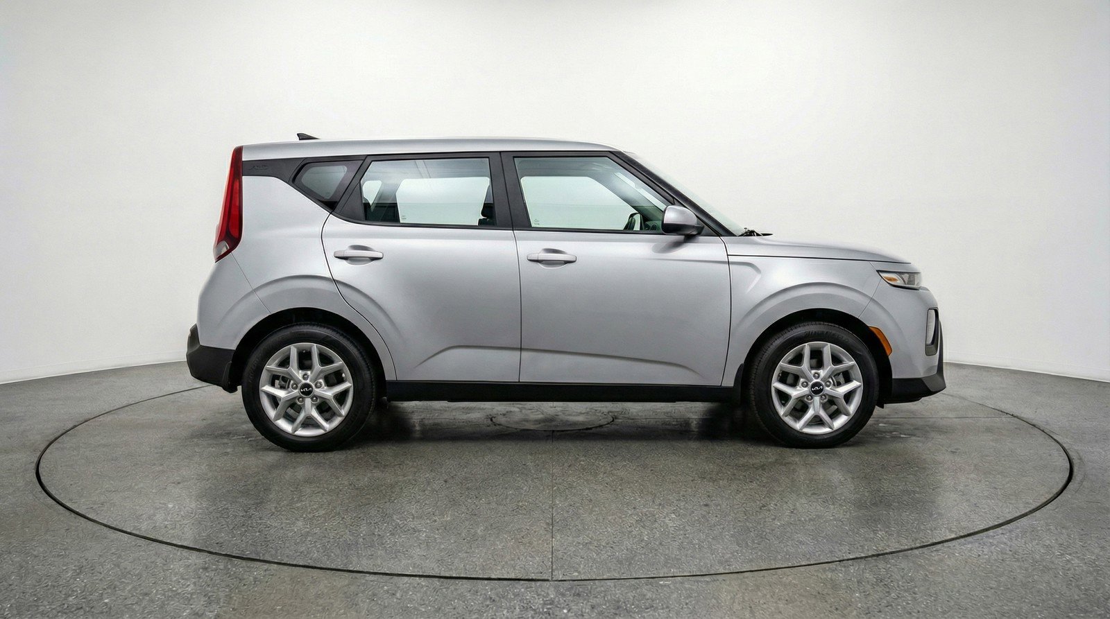Used 2025 Kia Soul LX w/ LX Technology Package image 11