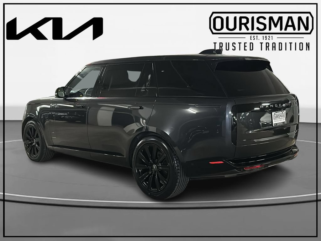 Used 2023 Land Rover Range Rover Long Wheelbase SE AWD/4WD image 3