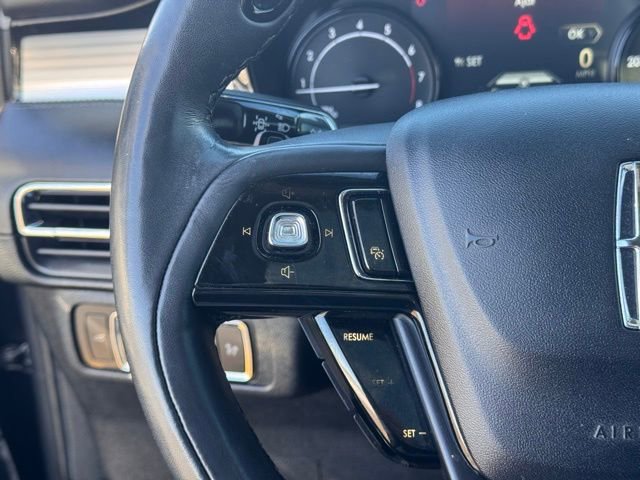 Used 2022 Lincoln Corsair Standard w/ Premium Package image 10