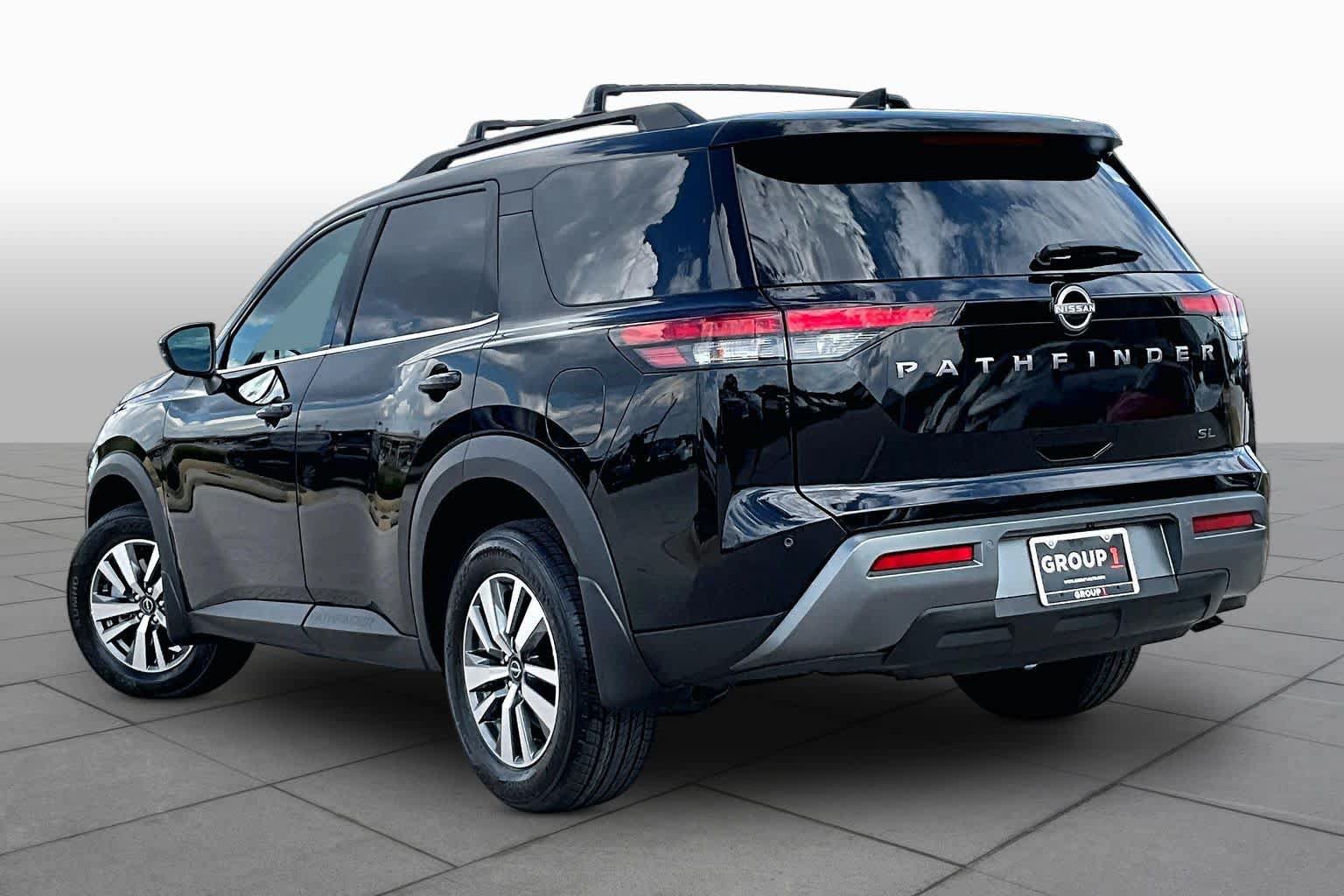 New 2026 Nissan Pathfinder SL FWD image 12