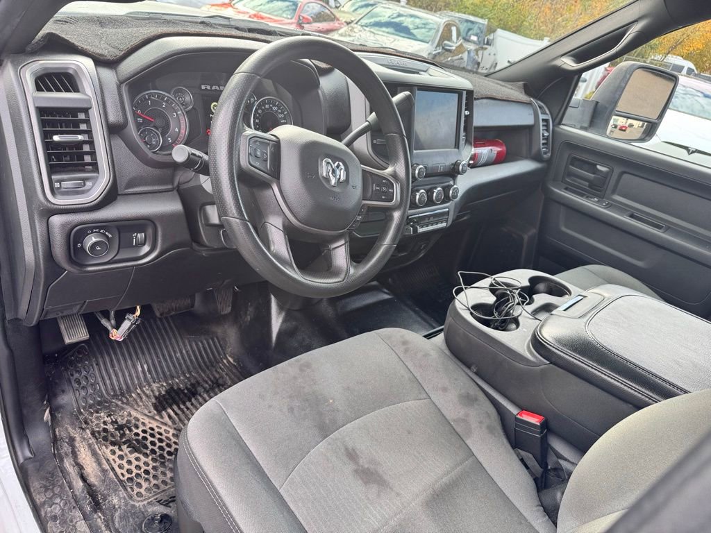 Used 2024 RAM 5500 Tradesman w/ Chrome Appearance Group image 11